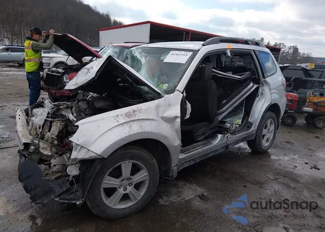 2010 Subaru Forester 2.5X z USA, uszkodzony, nr VIN JF2SH6BCXAH799799